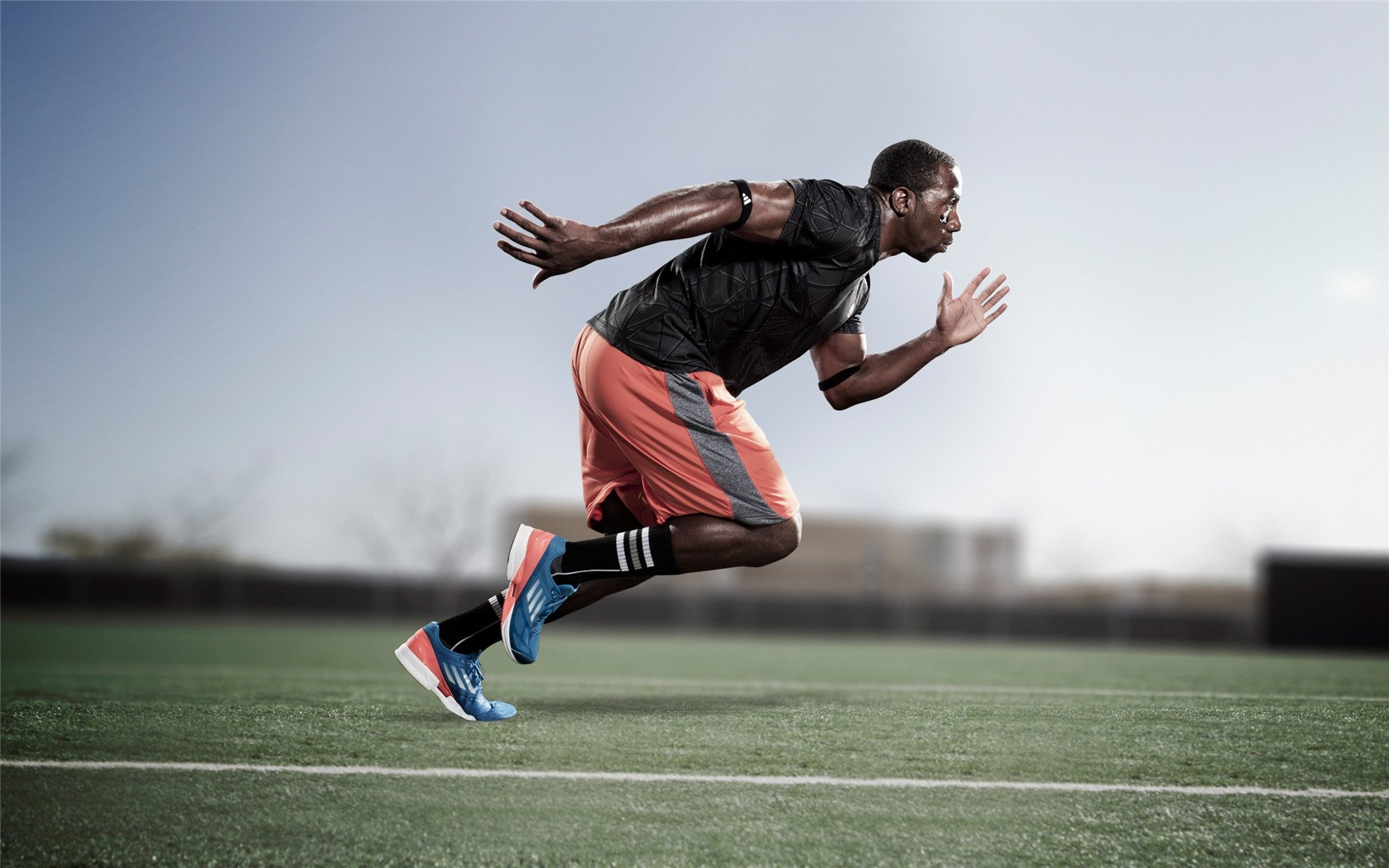 Scout凌晨5点带伤加练照曝光,粉丝破防泪目
